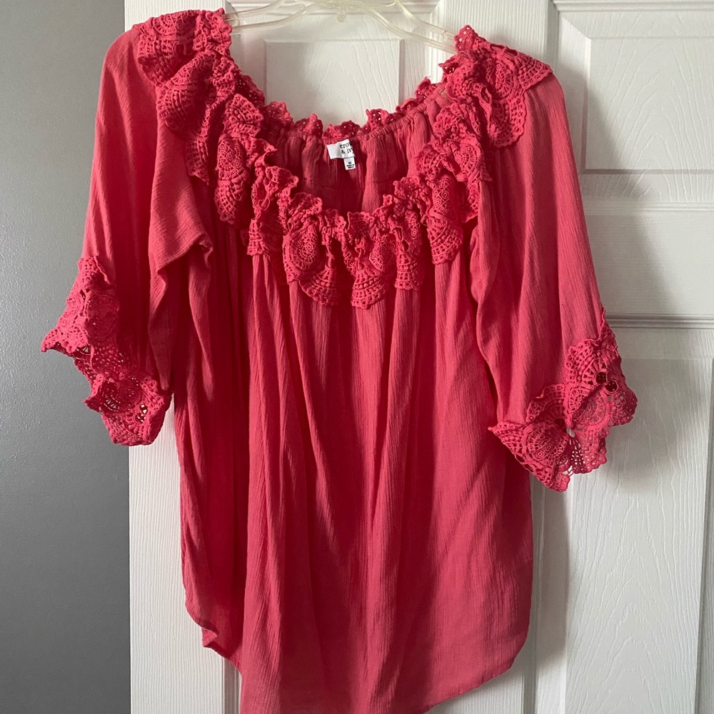Crown and Ivy off the shoulder top